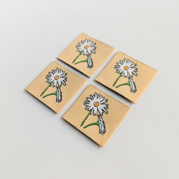 April Daisies | Woven Luxe Labels